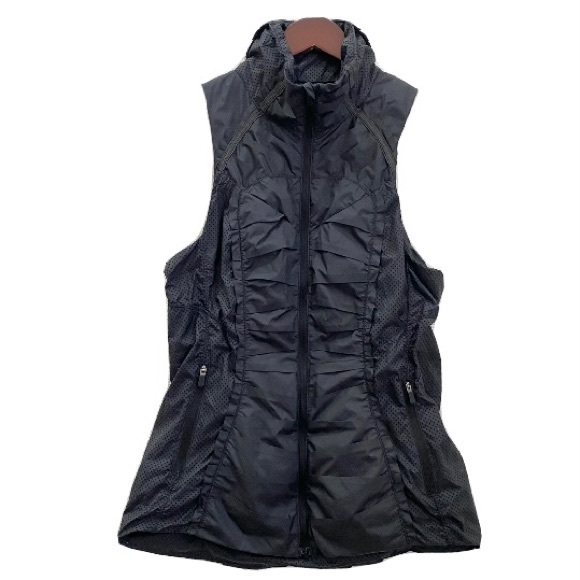 LULULEMON Black Lightweight Pleated Reflective Vest Size 4 - Picture 8 of 16